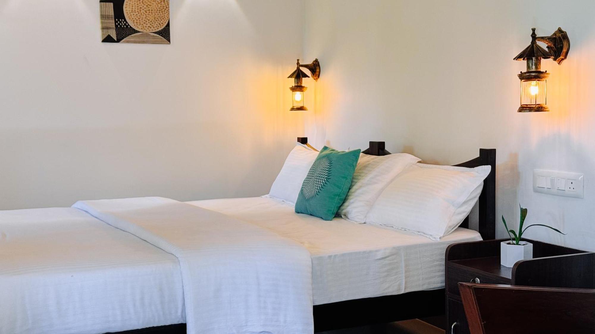 Calm Shack - 2 Bedroom-Boutique Farm Stay Муннар Екстер'єр фото