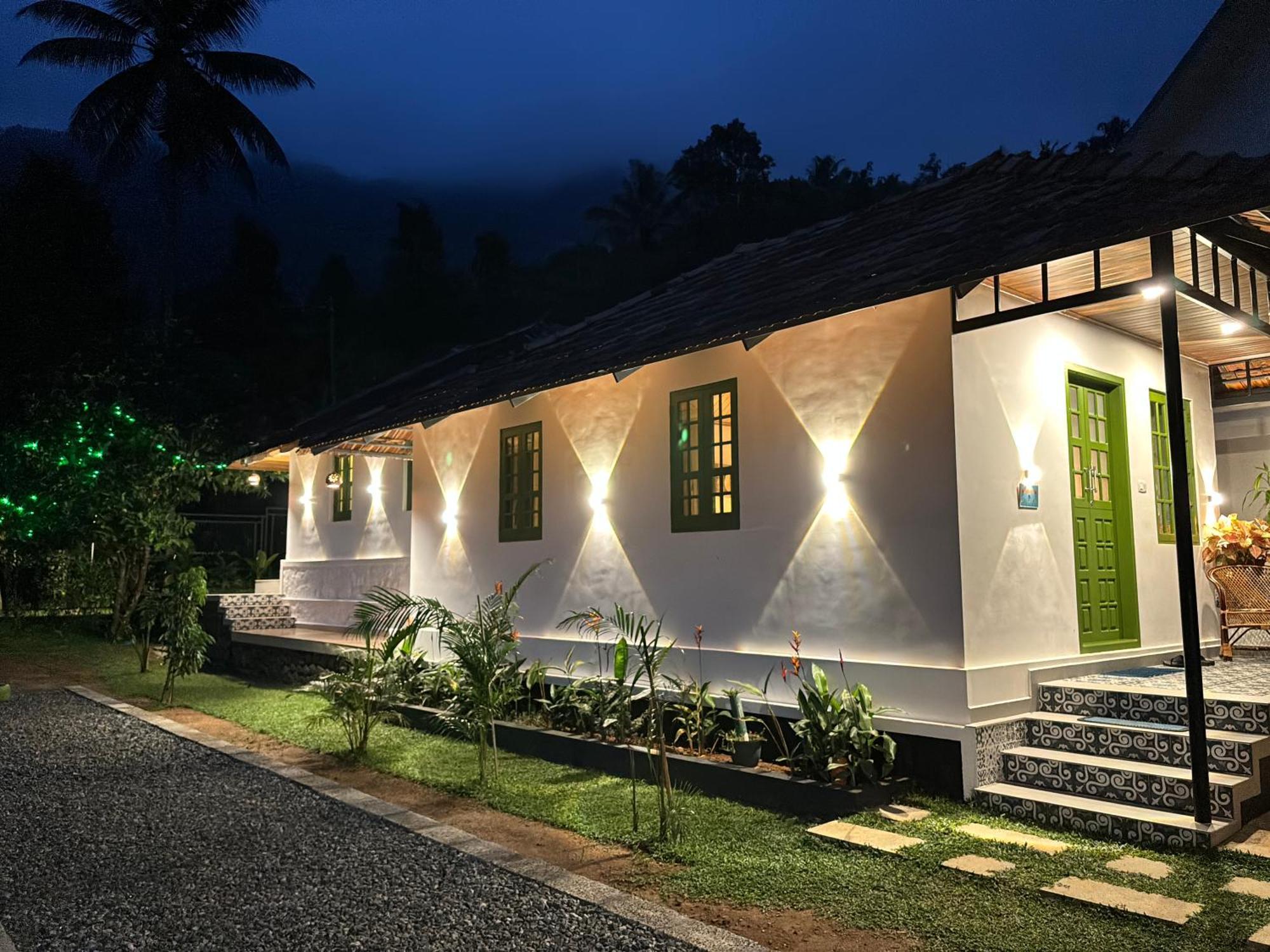 Calm Shack - 2 Bedroom-Boutique Farm Stay Муннар Екстер'єр фото