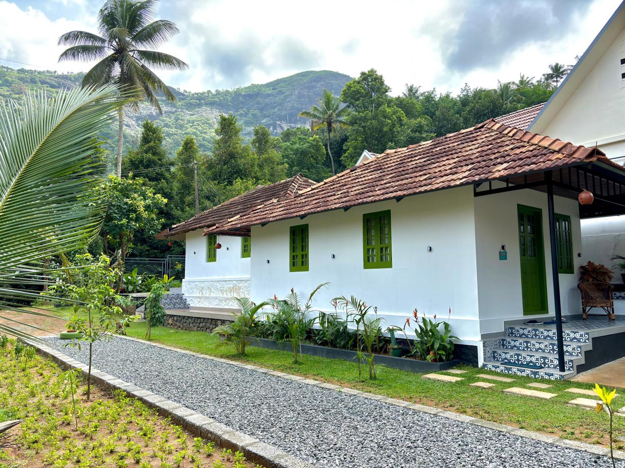 Calm Shack - 2 Bedroom-Boutique Farm Stay Муннар Екстер'єр фото